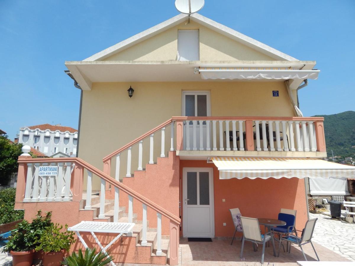 Apartmani Sindik Tivat Buitenkant foto