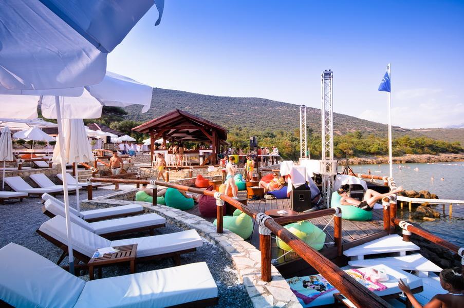 Apartmani Sindik Tivat Buitenkant foto
