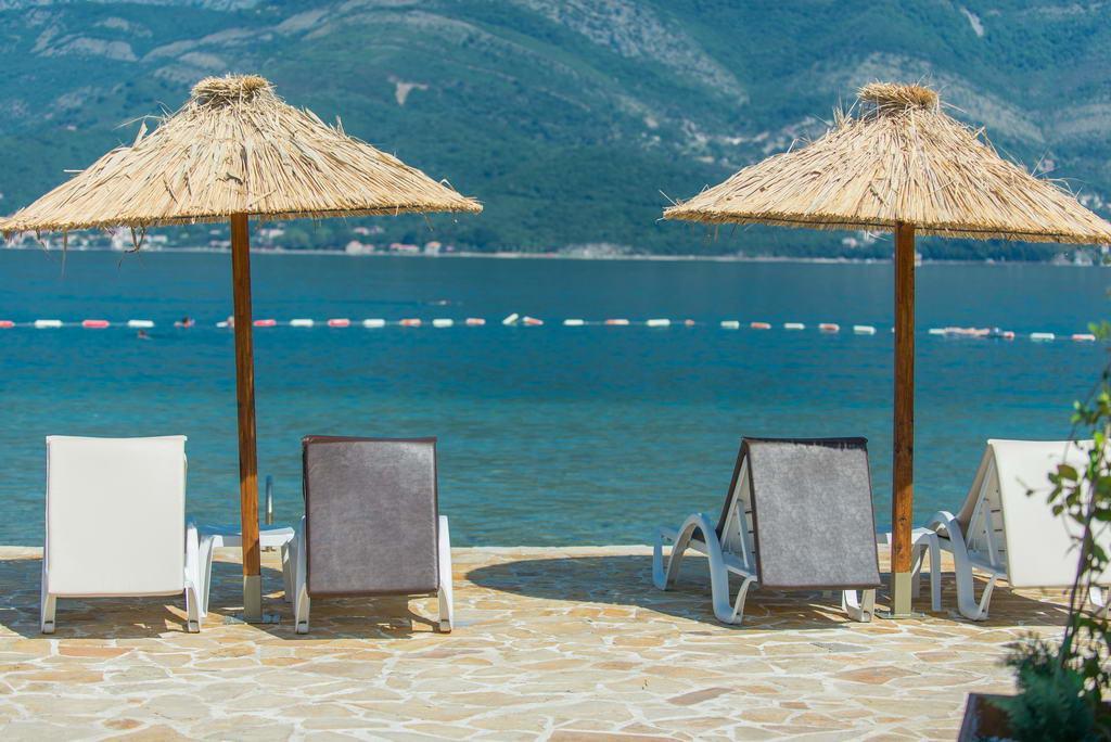 Apartmani Sindik Tivat Buitenkant foto